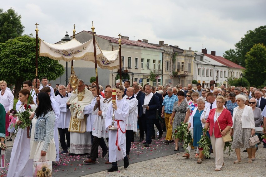Piękna uroczystość Bożego Ciała w parafii świętego Marcina w...