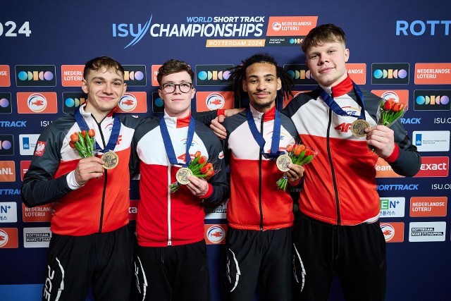 Łukasz Kuczyński, Felix Pigeon, Diane Sellier, Michal Niewinski zdobyli brązowy medal dla Polski w mistrzostwach świata w short tracku