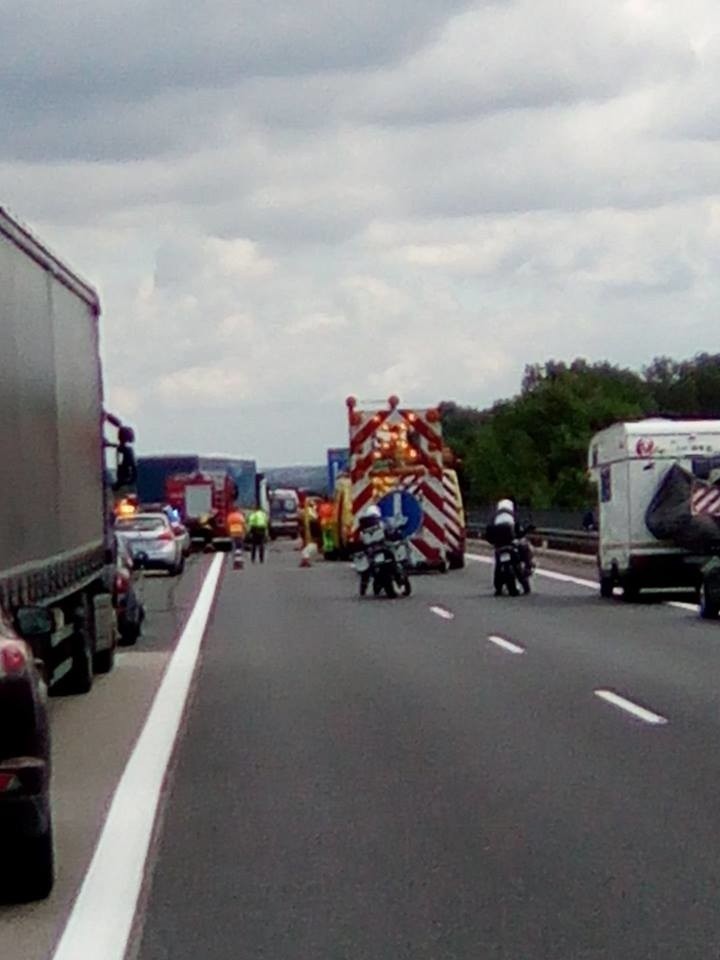 Wypadek na autostradzie A4 w Mysłowicach. Autostrada jest...