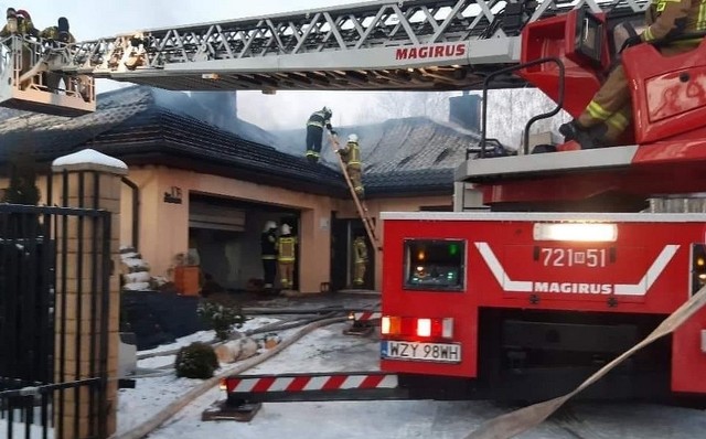 Pożar domu strażaka wybuchł w Boże Narodzenie. Obecnie trwa zbiórka pieniędzy na jego odbudowę.