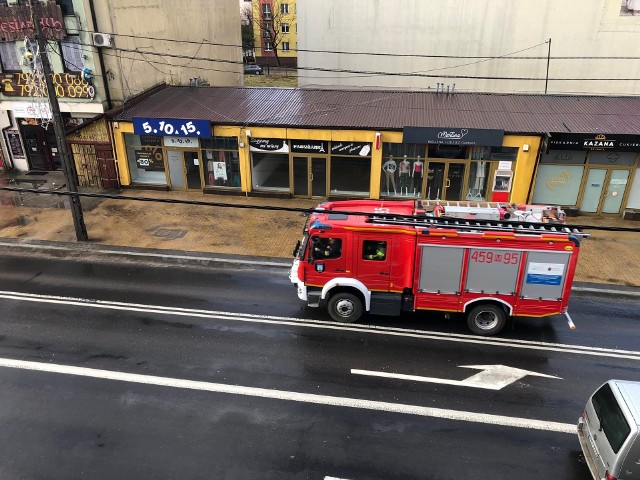 Interwencja strażaków na ulicy Olimpijskiej w Grójcu.