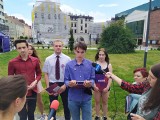 "Świadectwo" dla ministra Przemysława Czarnka. Szóstki za indoktrynację, budowę szkoły wyznaniowej i homofobię 