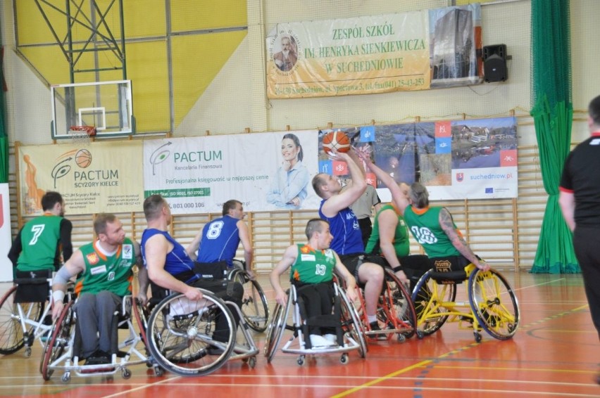 Pactum Scyzory Kielce to „dominatorzy-terminatorzy” Polskiej Ligi Koszykówki na wózkach
