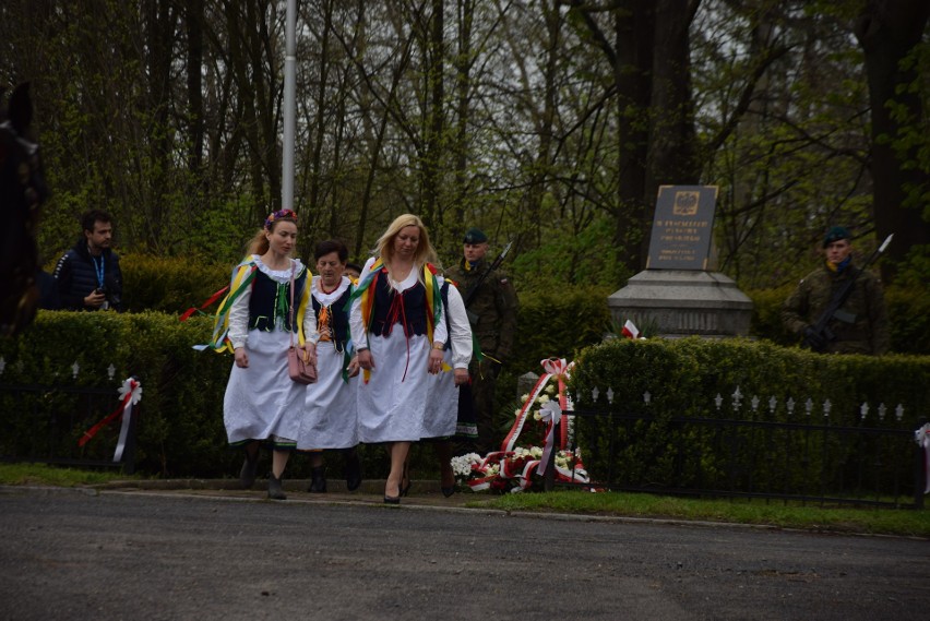 Wojewódzkie obchody Dnia Flagi w Moszczance. Opolanie oddali cześć polskim barwom narodowym