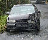 Samochód zderzył się w Lędzinach z ciągnikiem