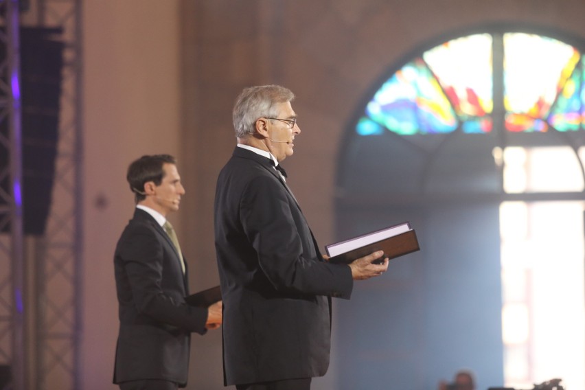 Katowice: Premier Morawiecki w Archikatedrze Chrystusa Króla ZDJĘCIA
