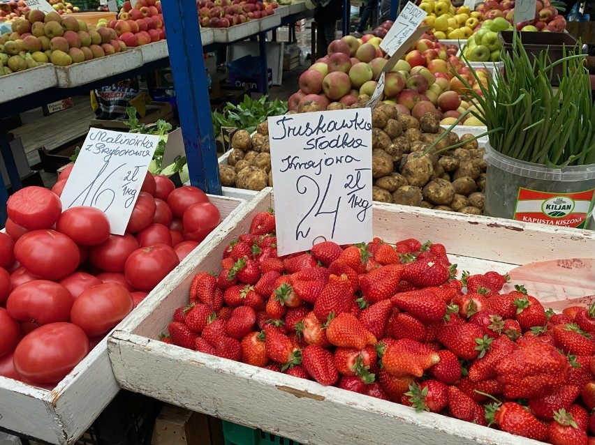 Ceny owoców i warzyw na Starym i Nowym Kleparzu