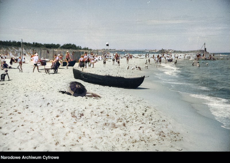 Archiwalne, przedwojenne zdjęcia z pomorskich plaż.