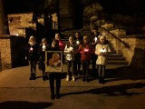Uczniowie szkoły w Chrobrzu uczcili rocznicę śmierci Jana Pawła II (ZDJĘCIA)