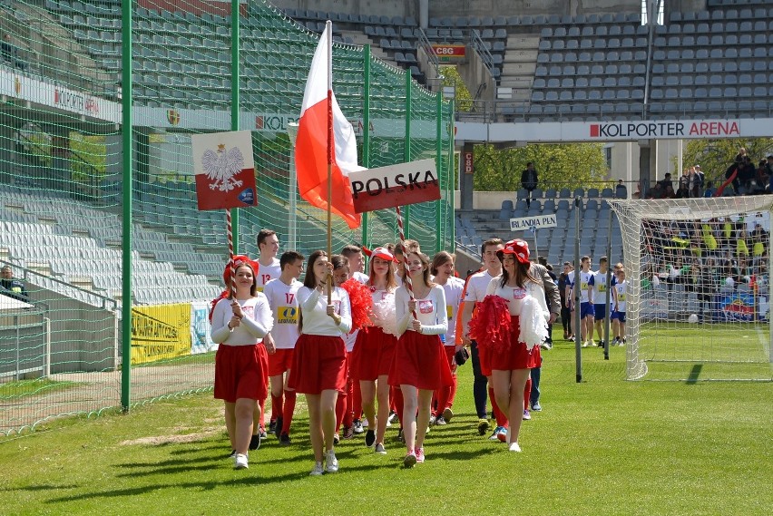 Polskę w turnieju MiniEuro reprezentuje gimnazjum z Bukowej.