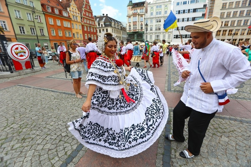 Międzynarodowy Festiwal Folklorystyczny "Świat Pod Kyczerą"...