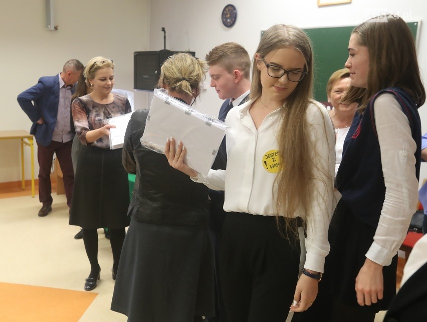 Rozpoczęły się egzaminy gimnazjalne. Szkoły w Szczecinie skompletowały komisje