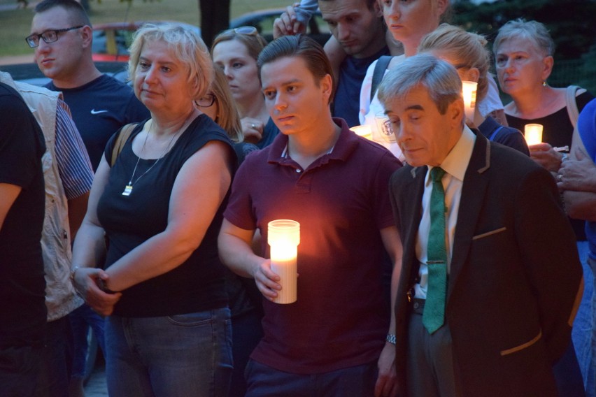 Protest przed Sądem Rejonowym w Zawierciu ZDJĘCIA