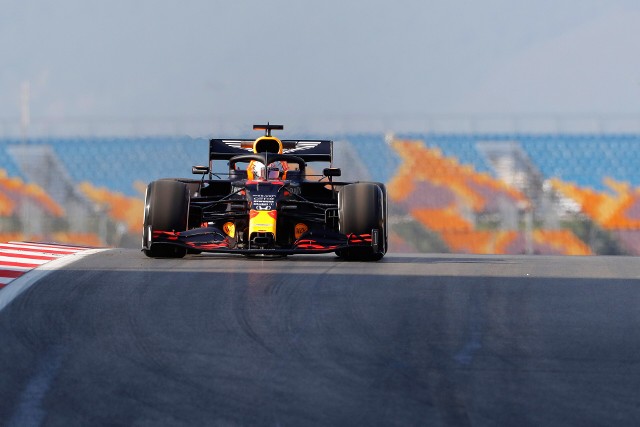 Grand Prix Turcji. Verstappen najszybszy treningach. Duża strata Hamiltona