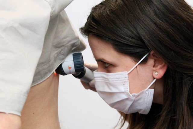 Tych wrocławskich dermatologów polecają pacjenci. Zestawienie zostało opracowane na podstawie rankingu z portalu znanylekarz.pl >>