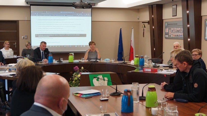 Michałowo. Komisarz Rady Europy ds. praw człowieka rozmawiała z samorządowcami i była w punkcie pomocy humanitarnej [zdjęcia]