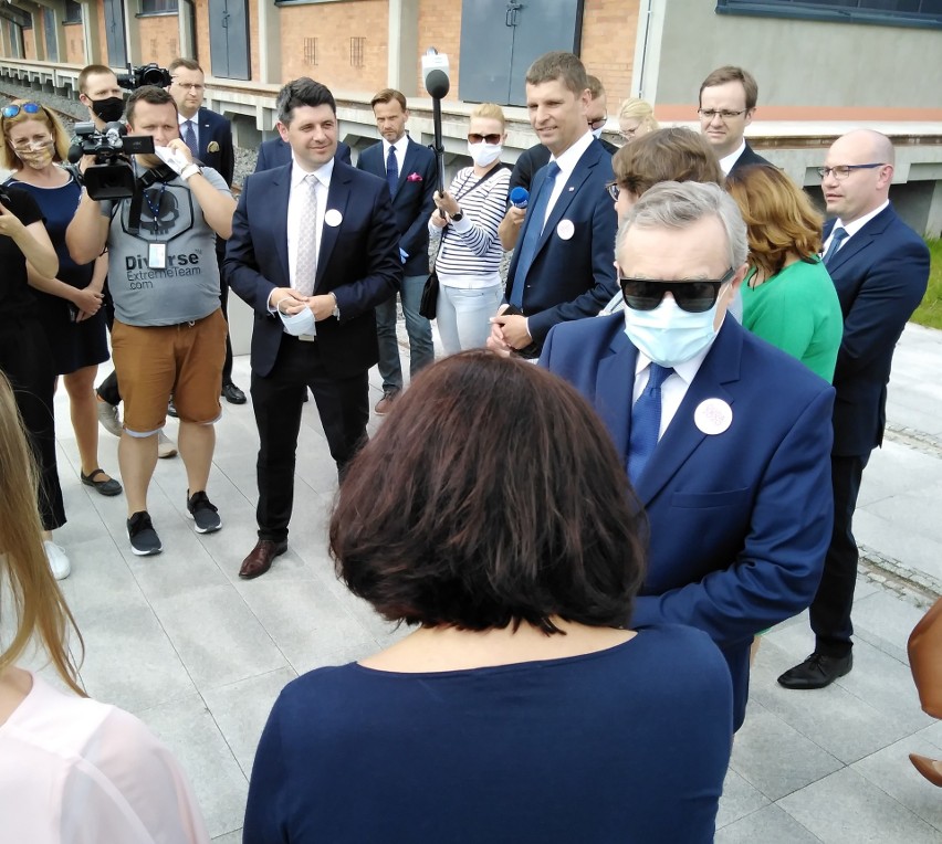 Minister kultury Piotr Gliński w Bialymstoku. Podczas wizyty zobaczył, jak wygląda Muzeum Pamięci Sybiru (zdjęcia)