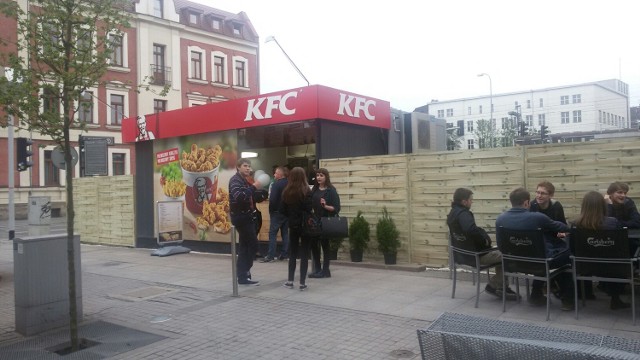 Budka KFC na Mariackiej w Katowicach