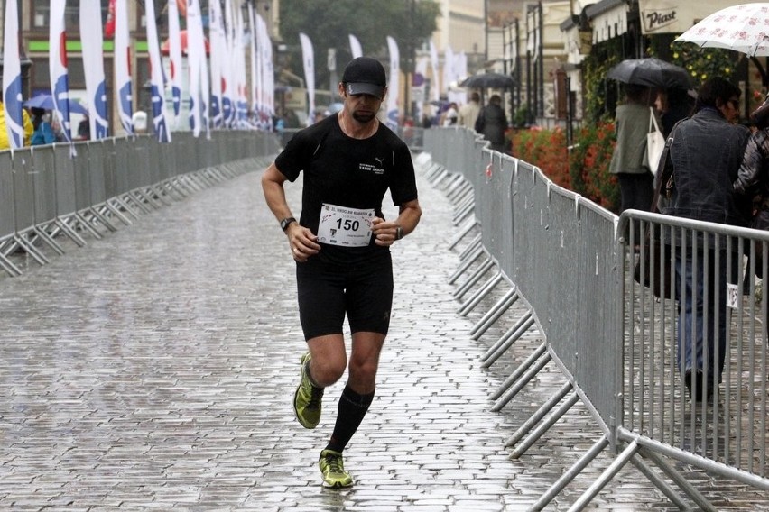 Maraton Wrocław - ZDJĘCIA - zawodnicy z numerami 1 - 200