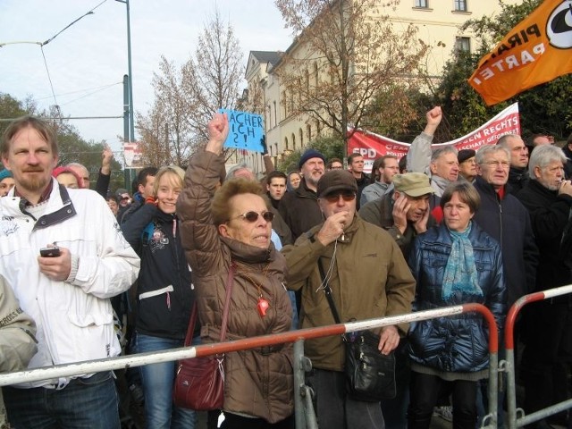 Tak mieszkańcy Frankfurtu zareagowali na marsz neonazistów dwa lata temu.