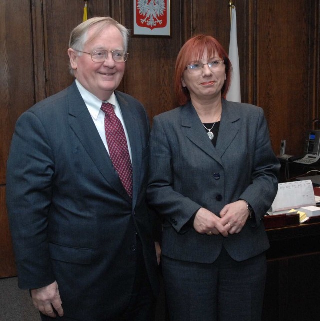 Victor Ash, ambasador Stanów Zjednoczonych w Polsce spotkał się z wojewodą Heleną Hatką.