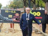 Minister Zbigniew Rau na budowie ul. Wojska Polskiego. "600 lat korków w Łodzi" ZDJĘCIA