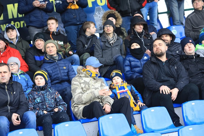 Nieudany początek wiosny Elany Toruń na własnym stadionie. W...