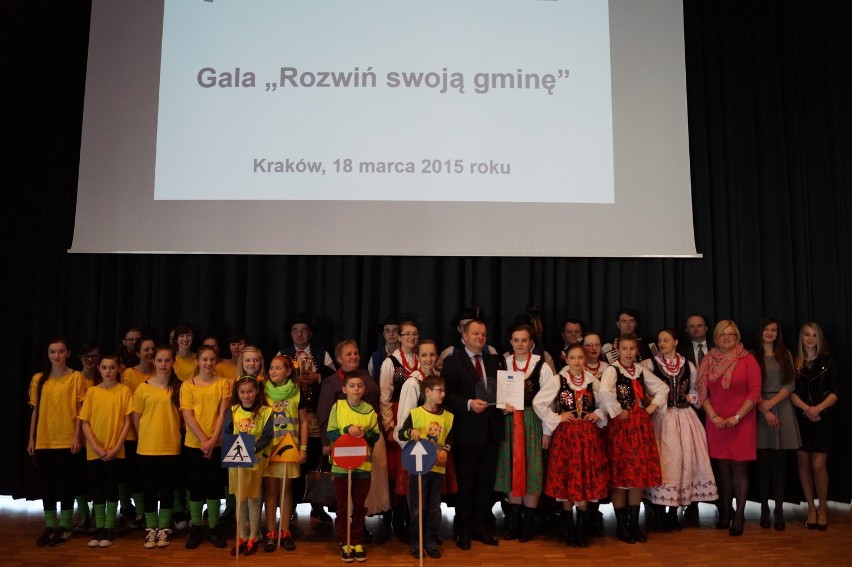 Laureaci "Edukacyjnej Gminy  Małopolski 2014" nagrodzeni [WIDEO]