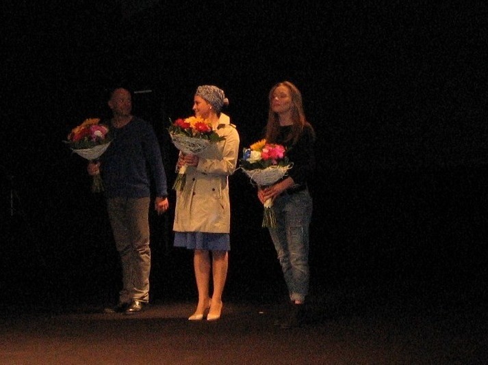 Premiera w Teatrze Powszechnym w Radomiu. "Jabłko" - trójkąt na ławce