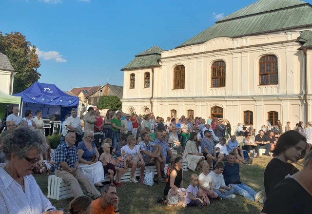 Większość koncertów podczas Festiwalu Trzech Kultur odbywało się na placu synagogalnym. fot.