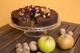 Ciasto fit-hit z jabłkami, orzechami i żurawiną ze Słodkiej Manufaktury [PRZEPIS]