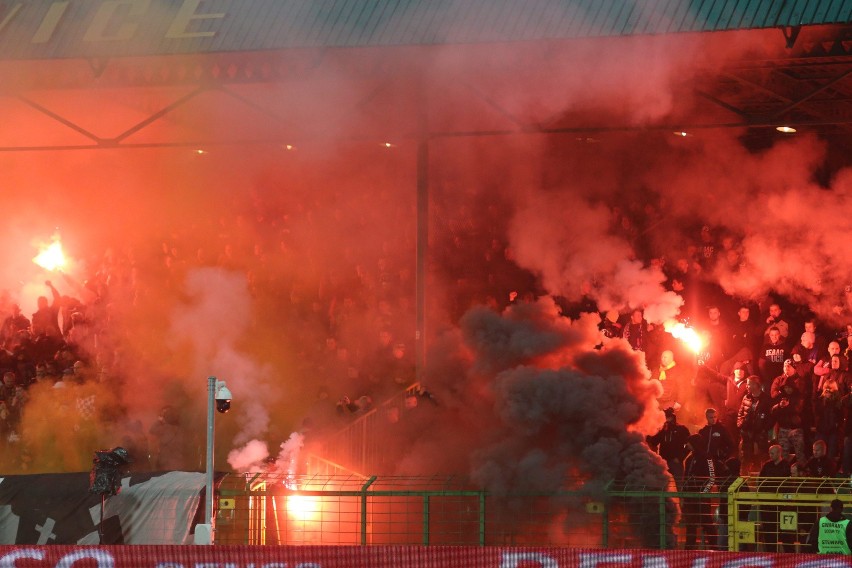 Kibice GKS Katowice i Ruchu Chorzów od dawna mają ze sobą na...