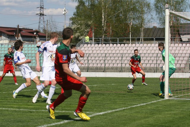 Piłkarze GKS-u Tychy walczą o pozostanie w I lidze.