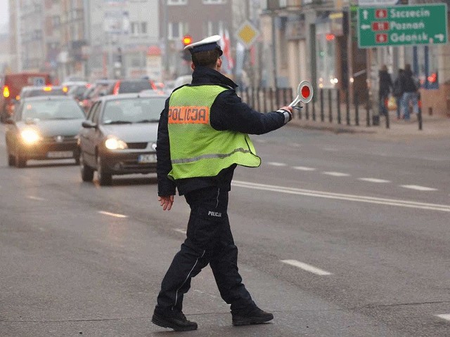 W piątek rano koszalińska policja prowadziła działania pod hasłem "Komórka i pasy&#8221;.