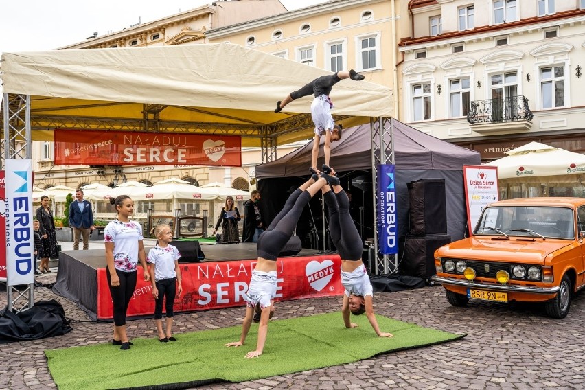 Zadbaj o swoje serce! Przyjdź w niedzielę na rzeszowski Rynek, weź udział w badaniach, konsultacjach, warsztatach, posłuchaj koncertów   