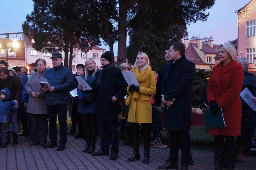 Kolędowanie na Rynku w Żorach wraz z chórem Voce Segreto