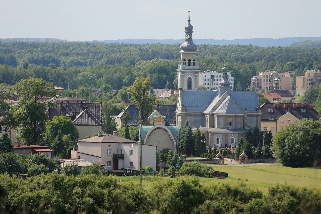 Wśród gmin woj. śląskiego najwyżej uplasował się Chełm Śląski w pow. bieruńsko-lędzińskim. To jedyna śląska gmina, która znalazła się w pierwszej pięćdziesiątce rankingu. W zestawieniu zajęła 48. miejsce ze wskaźnikiem - 3 tys. 008,35 zł na głowę mieszkańca.