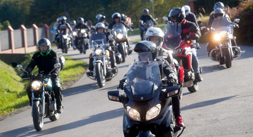  I Różańcowe Spotkanie Motocyklistów w Borku Starym. Modlitwa i wielka parada motocykli [ZDJĘCIA]