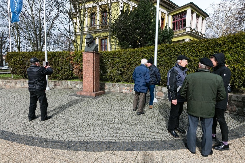 Pomnik Marszałka Józefa Piłsudskiego w Szczecinie. Gdzie stanie? Mieszkańcy wskazali pl. Rodła