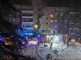 Nocny pożar mieszkania w bloku przy ul. Lwowskiej w Nowym Sączu. Zginęła jedna osoba, mieszkańcy ewakuowani