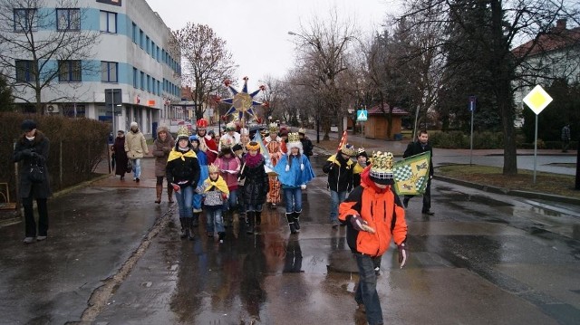 Orszak Trzech Króli przeszedł głównymi ulicami Tarnobrzega.