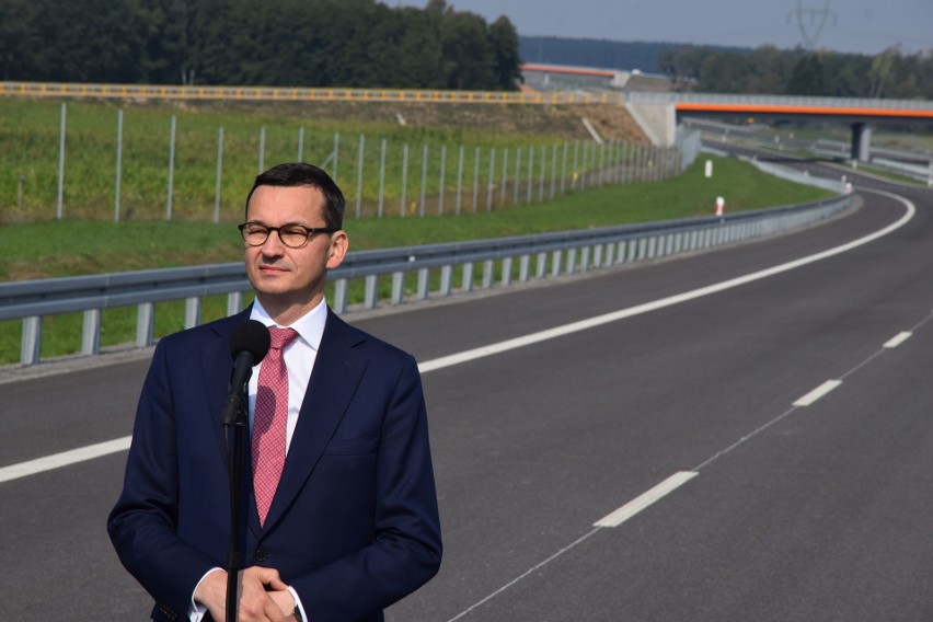 Premier Mateusz Morawiecki otwiera odcinek S3 z Nowej Soli do Kaźmierzowa. Jeszcze w sobotę kierowcy mają tędy pojechać 