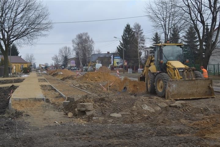 Częstochowa: Remont Warszawskiej i Rędzińskiej. Mieszkańcy martwią się o wjazdy [ZDJĘCIA]