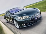 Tesla Model S. Autopilot zagraża życiu? [video]