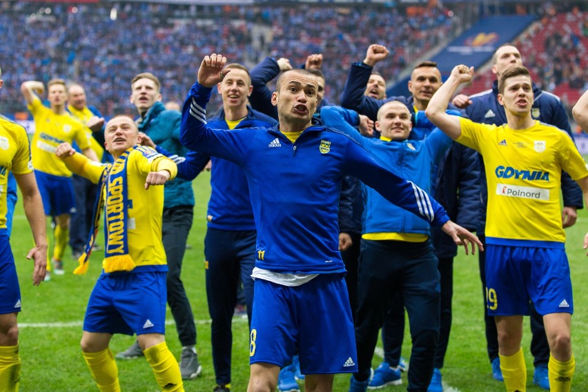 Na zdjęciu: piłkarze Arki Gdynia (w środku: Marcus da Silva)