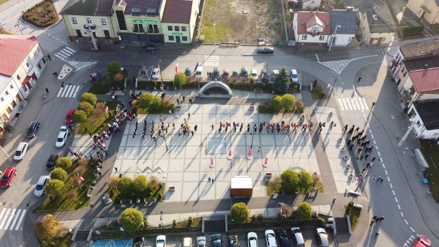 Święto Niepodległości 2021 w Wodzisławiu z perspektywy drona.