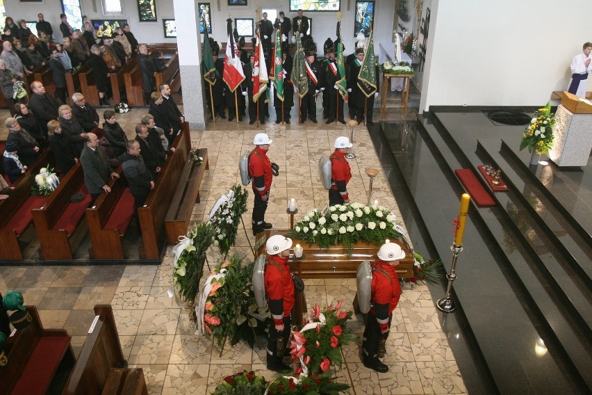 Pogrzeb kolejnego z górników w Mysłowicach-Wesołej