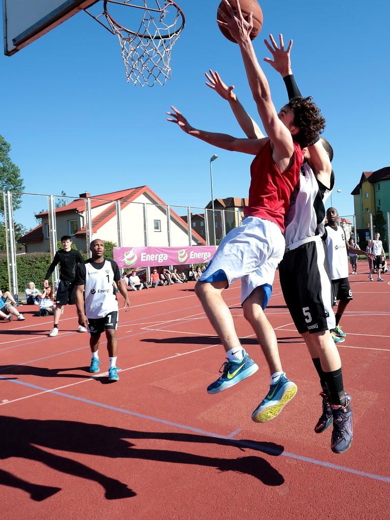 Turniej koszykówki 3×3 Teraz Ty...