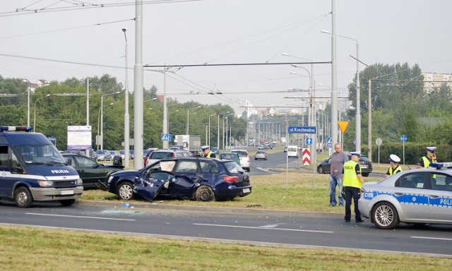 Zderzenie na skrzyżowaniu Krochmalnej i Diamentowej.