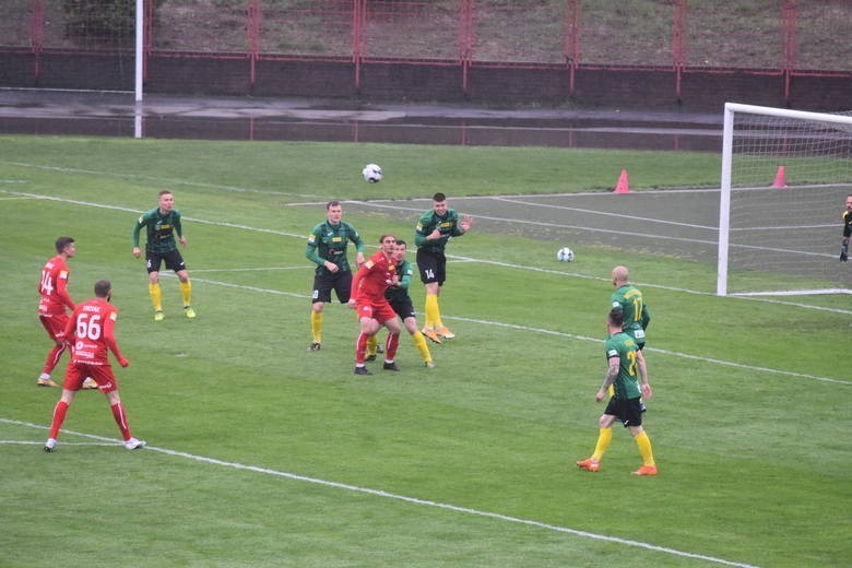 W meczu ligowym 2 maja GKS Jastrzębie wygrał z Odrą 3:0. W...